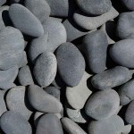Βότσαλο Πλακέ Μαύρο (5-7mm)-(7-9mm)-(2-3cm)-(3-5cm)-(4-6cm) 20kg Σάκο (Bag) - Επεξεργασμένα & Φυσικά Επίπεδα Βότσαλα-Κροκάλες