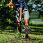 Fiskars Solid™ Pointed Spade With Metal Shaft 117cm Fiskars Solid™ Pointed Spade With Metal Shaft 117cm - Shovels & Spades Hand Tools