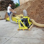 AGRINOVA Olysse 18 Petrol Leaf Vacuum 18hp & Support Base