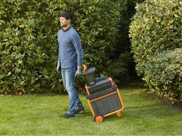BLACK & DECKER BEGAS5800-QS Electric Garden Shredder 2800W